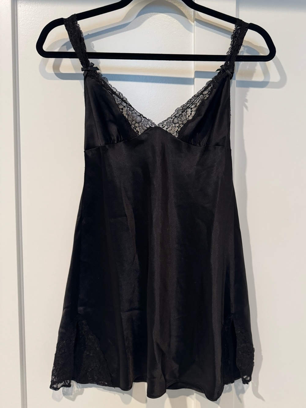 Victoria's Secret Satin Rose Lace-Trim‎ Mini Slip Dress in black